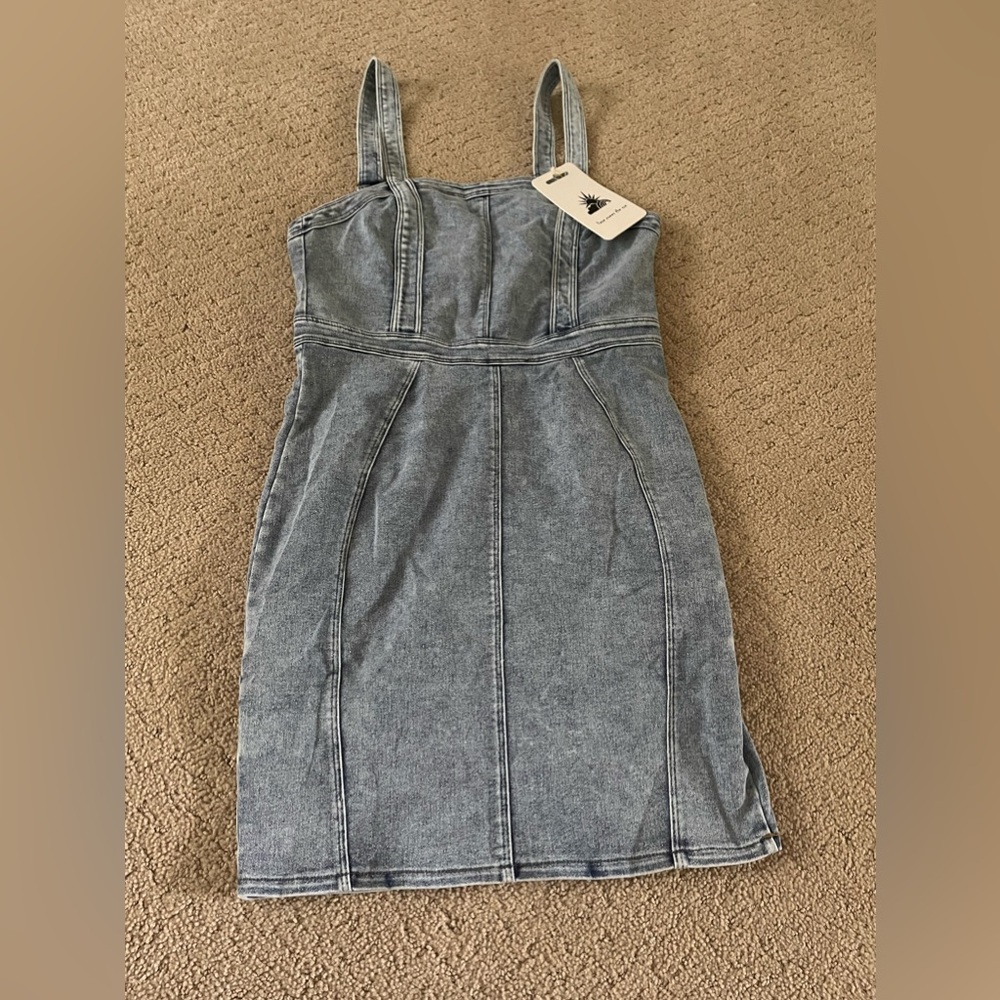 NWT!! Here Comes The Sun Denim Mini Pencil Dress Size M Bin 304
